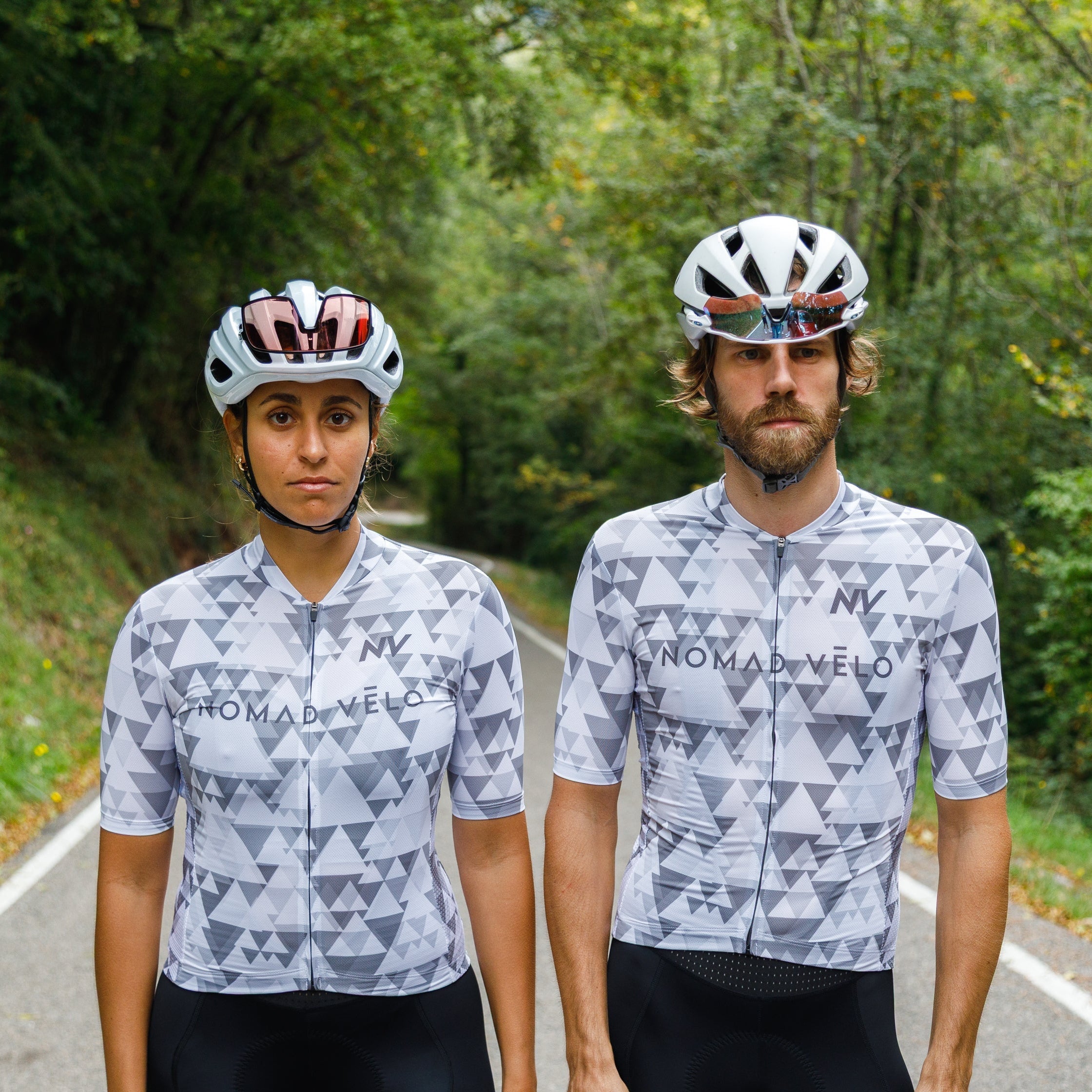 Cycling Grey Aero Jersey – Short Sleeve Race Fit Geometric Pattern Fast Rides | Nomad Vélo